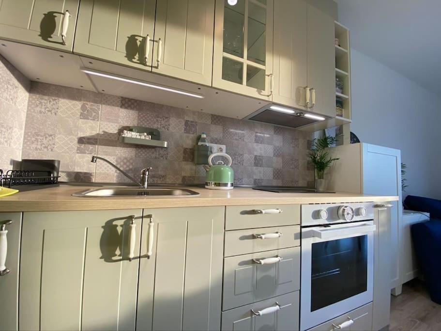 New Studio Apartment In Central Budapest - Free Parking エクステリア 写真