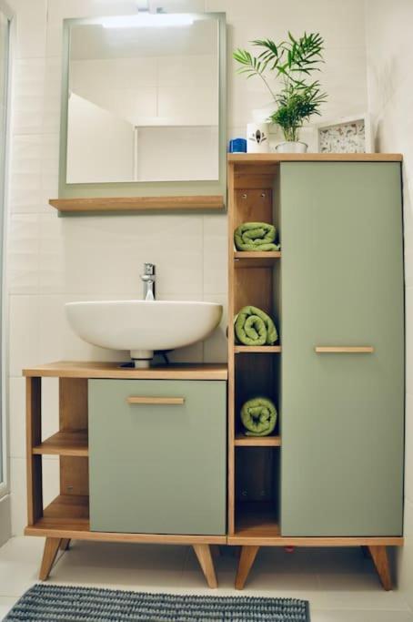 New Studio Apartment In Central Budapest - Free Parking エクステリア 写真